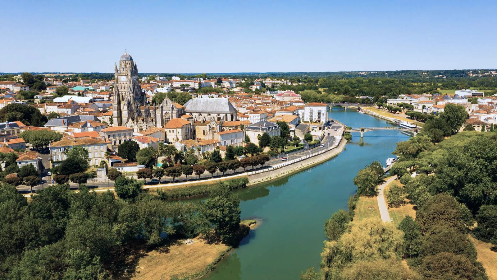 Offres d’emploi et stages